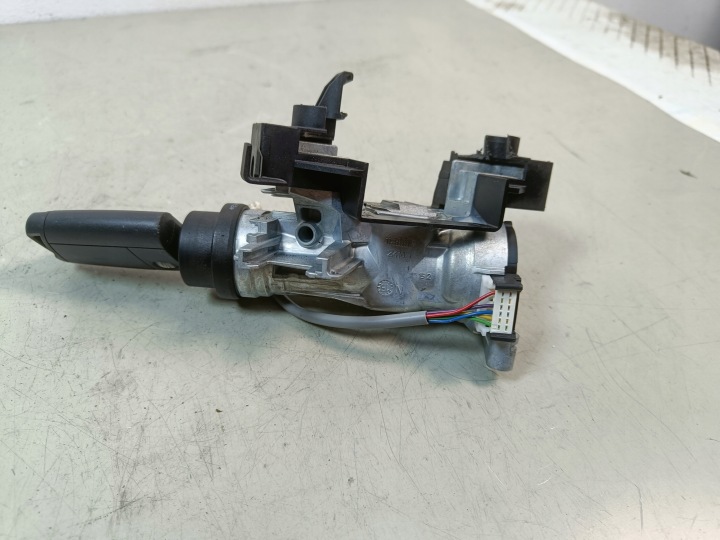 CONTACTEUR D'ALLUMAGE CLÉ SEAT LEON 3 III KAROQ ARONA 1K0905851 5Q0905865