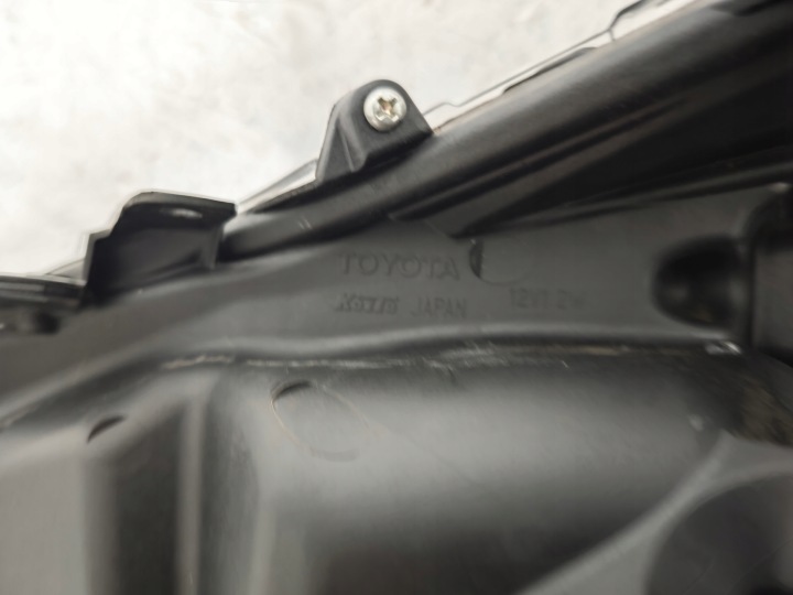 TOYOTA PRIUS XW50 2015-2019 PHARE PROJECTEUR AVANT AVANT DROITE DROIT LED