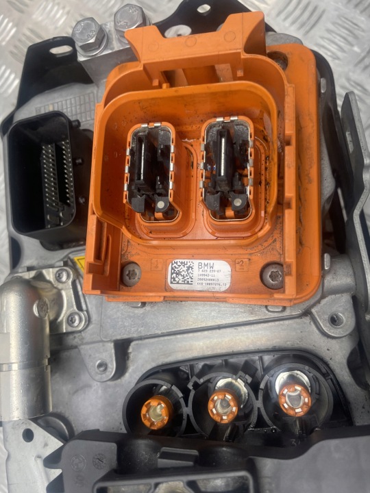 BMW G20 INWERTER FALOWNIK LADOWANIA 5A33FB5