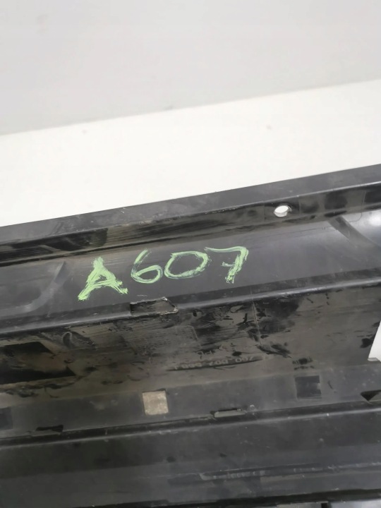 VW TOUAREG 3 III 2019-24 ANNÉE 760807568J SPOILER PARE-CHOCS ARRIÈRE ORIGINAL