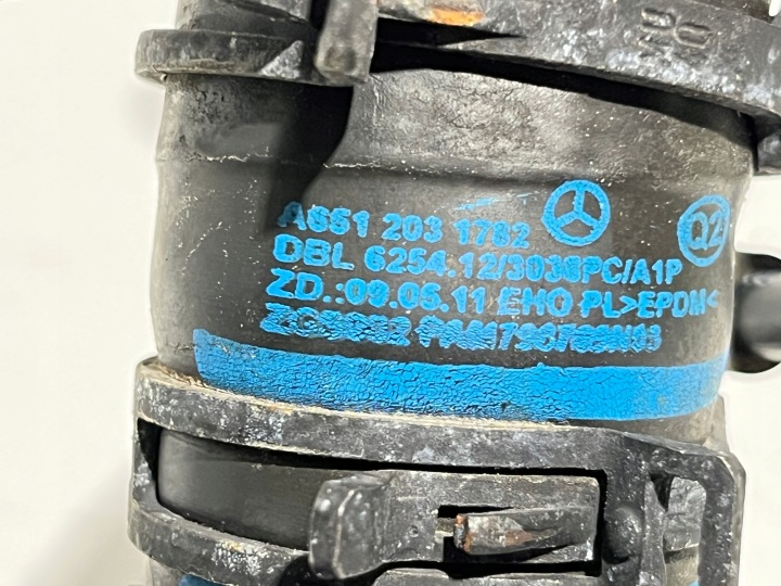 MERCEDES CLA W117 POMPE À EAU A6512000501