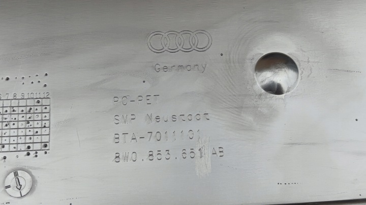 CALANDRE AUDI A4 B9 8W0853651AB