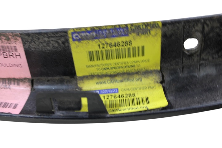 DODGE DURANGO 2018- MOULURE EXTENSION GARDE-BOUE DROITE ARRIÈRE 57010618AA