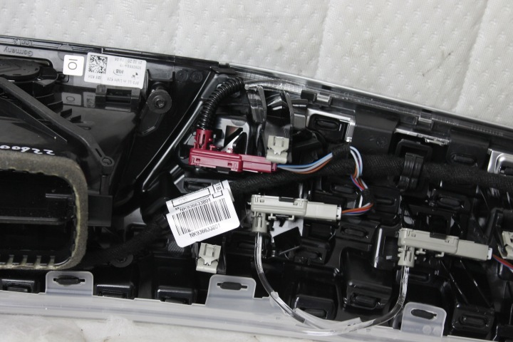 MOULURE DÉCOR PROTECTION CONSOLES TABLEAU DE BORD LED PIANO BMW 5 G30 G31 9525512