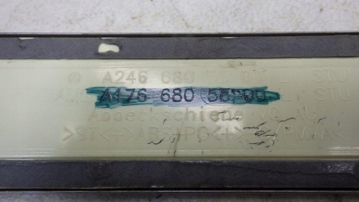 MOULURE REVÊTEMENT SEUIL GAUCHE AVANT MERCEDES W176 LIFT A1766805800