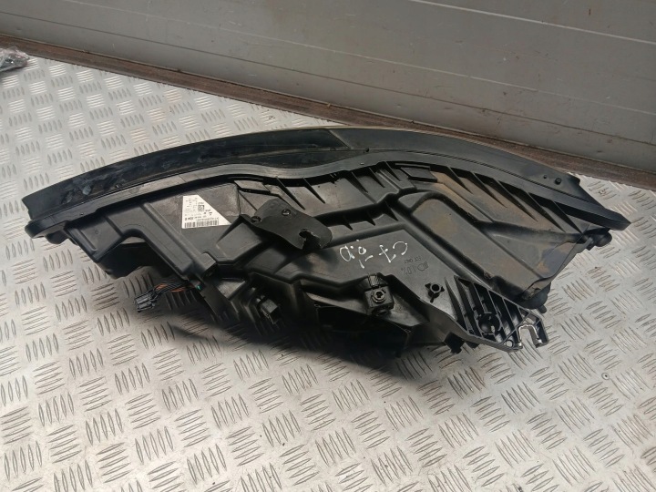 AUDI A6 S6 C7 4G 4G0941034E DROITE CÔTÉ PHARES AVANT