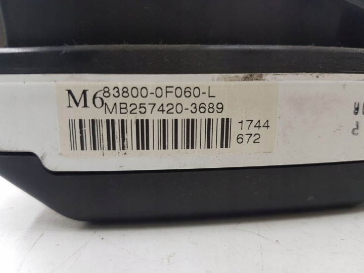 TOYOTA COROLLA VERSO AR10 2005 COMPTEUR 838000F060L