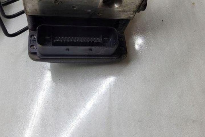 POMPE ABS BMW 7 (F01, F02) 6791173 3.0L DIESEL 180KW 2009