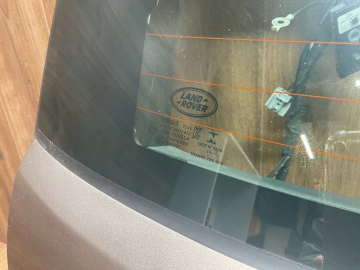 COUVERCLES DE COFFRE ARRIÈRE LAND ROVER RANGE ROVER EVOQUE L551 R-DYNAMIC K8D2-40010-A
