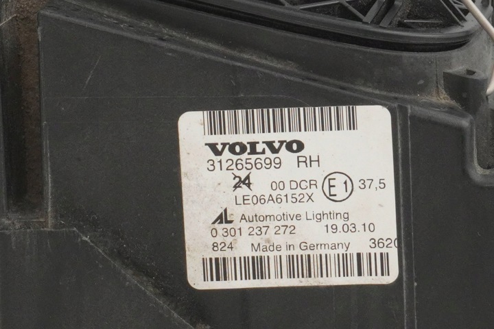 PHARE AVANT DROITE XÉNON VOLVO S40 II V50 31265699