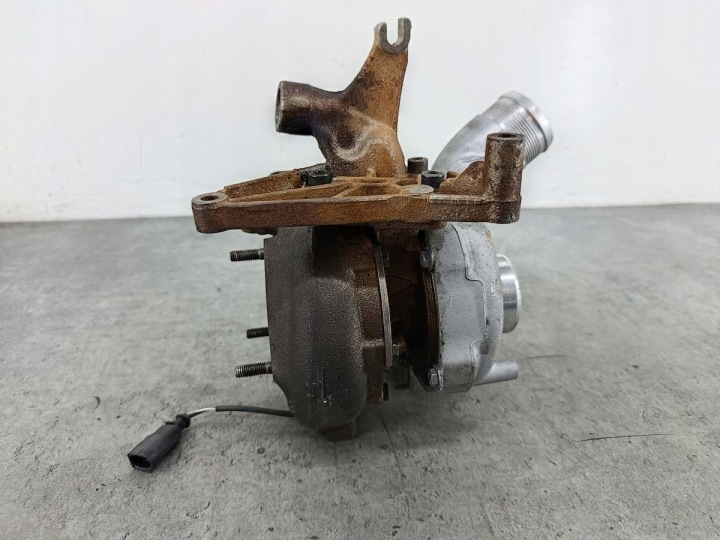 TURBINE AUDI A6 C6 53049900054 BV50 A2C53308523 BORG WARNER 3.0
