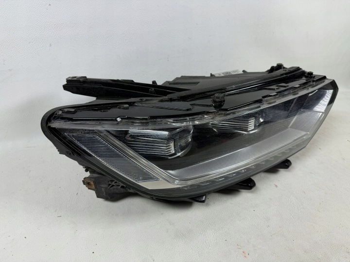 VW PASSAT B8 14- 3G1 PHARE DROITE AVANT AVANT COMPLET LED