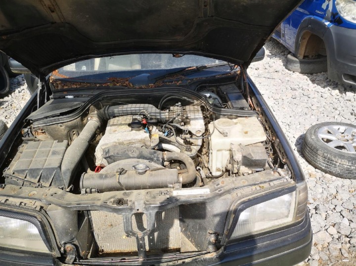 MERCEDES-BENZ C-CLASS BOÎTE FUSIBLES 1994 1.8L 56006709 4373229
