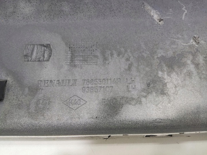 MOULURE LATÉRALE GAUCHE TRAFIC II VIVARO A LIFT 2007-2014 768550114R 93857107