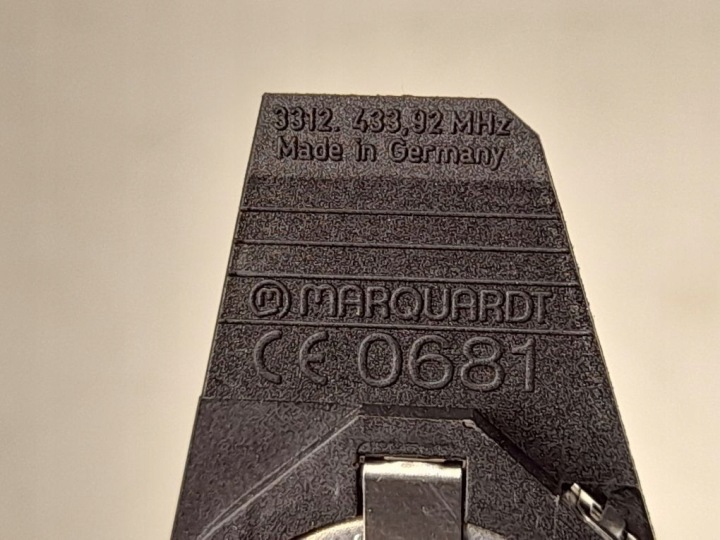 CLÉ OU CARTE MERCEDES-BENZ A W169 3312