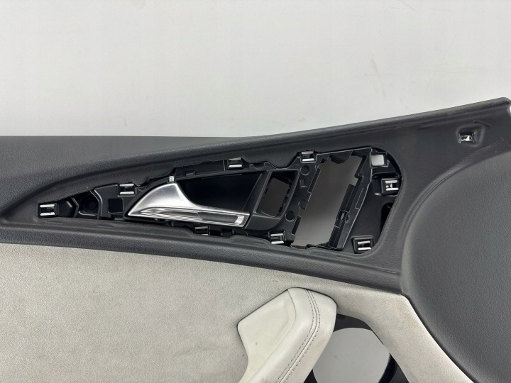 AUDI RS6 C7 2016 AVANT CÔTÉ GAUCHE CARDAN BRODERIE PORTES AVANT