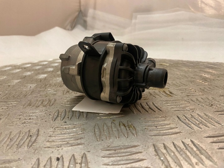 VOLVO XC90 2017 POMPE CIRCULATION CIRCULATION EAU
