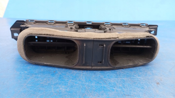 05114-001 05114-002 BMW 5 E60 E61 GRILLE CONDUIT D'AIR CENTRALE