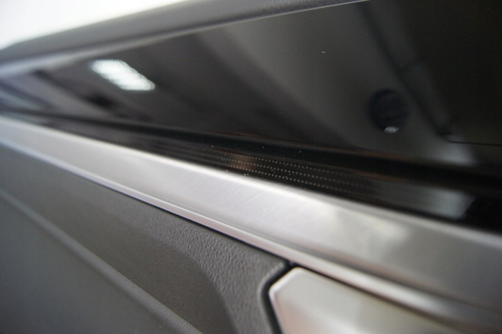 GD TOUAREG GARNITURE PORTES GAUCHE ARRIÈRE CUIR DÉCOR