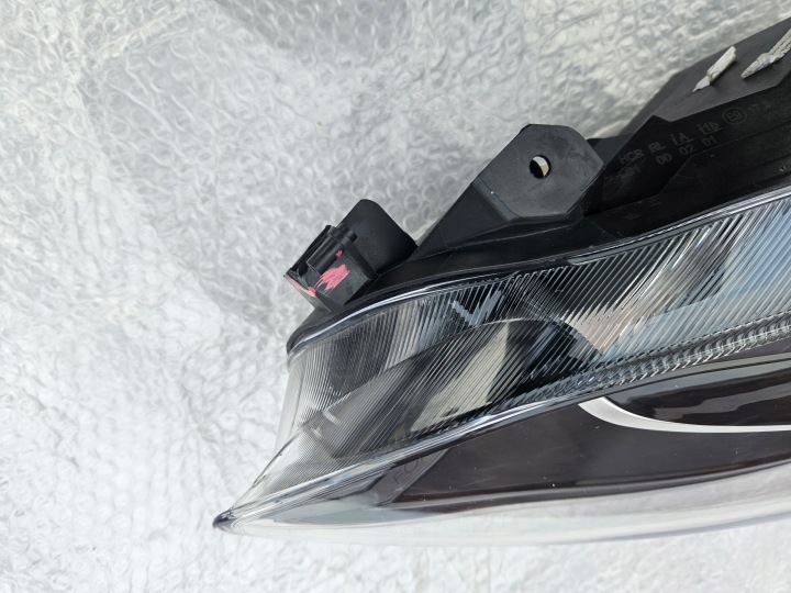 FORD FIESTA MK8 LIFT PHARE LED DROITE OU GAUCHE