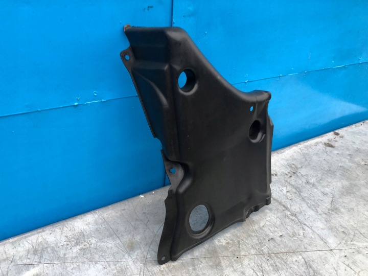 MERCEDES W220 PROTECTION CHÂSSIS GAUCHE A2205201122