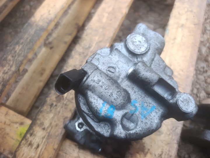 COMPRESSEUR DE CLIMATISATION AUDI A4 B8 2.0 TFSI 8KD260805