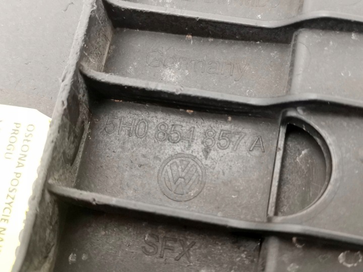 VW AUDI PROTECTION 5H0854858A
