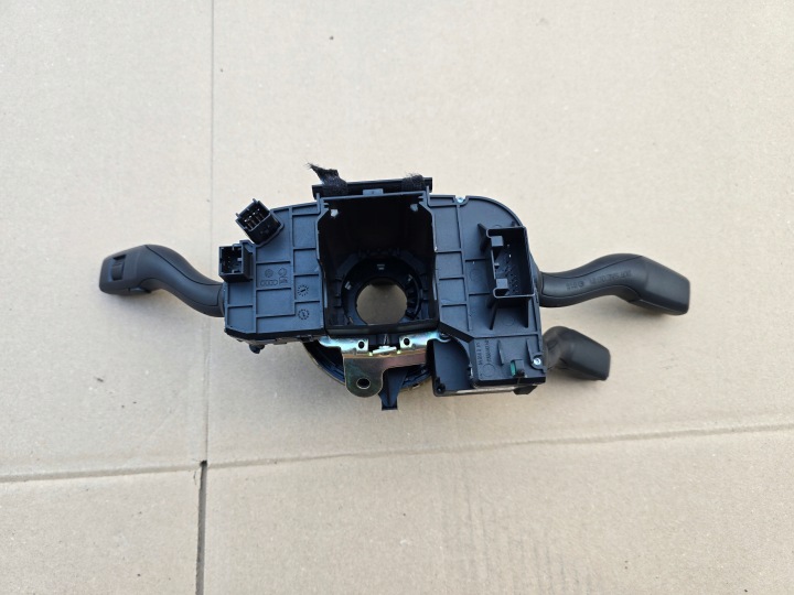 COMMUTATEUR COMPOSITE ARAIGNÉE AUDI A6 C6 4F0953549C AVEC CHAUFFAGE KIERA BANDE