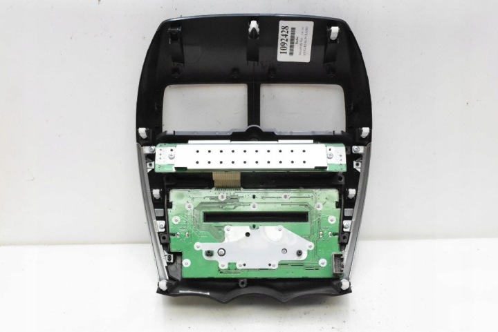 RADIO LECTEUR DE CARTE PANNEAU RADIO CD MP3 8701A352 MITSUBISHI ASX 1 I 10-12