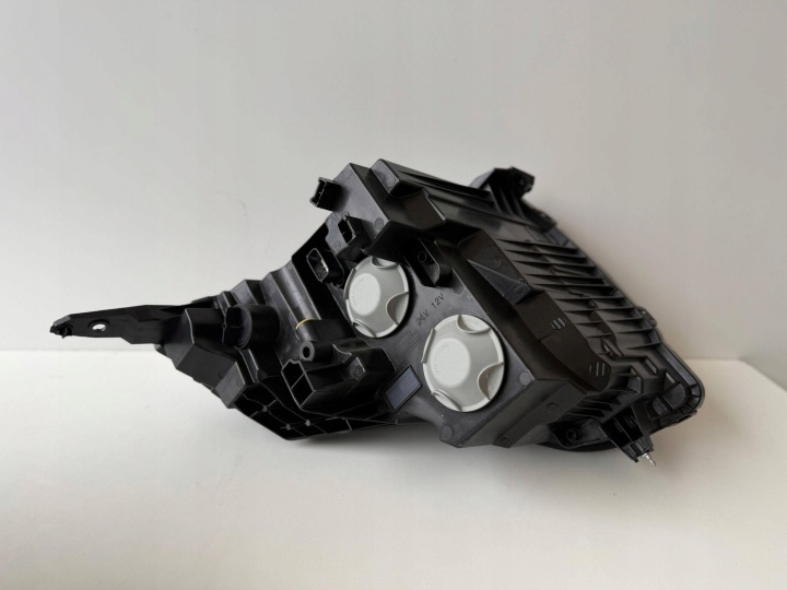 FORD TRANSIT COURIER PHARE GAUCHE DROIT AVANT R2X6-13W029-CE R2X6-13W030-CE