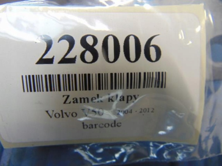 VOLVO V50 1.6D SERRURE ARRIÈRE COUVERCLES DE COFFRE 30799474