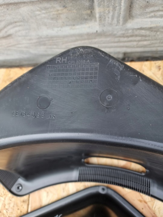 JEEP GRAND CHEROKEE WK2 LIFT BOÎTE À GANTS COUVERCLES DE COFFRE GAUCHE 68184085AC