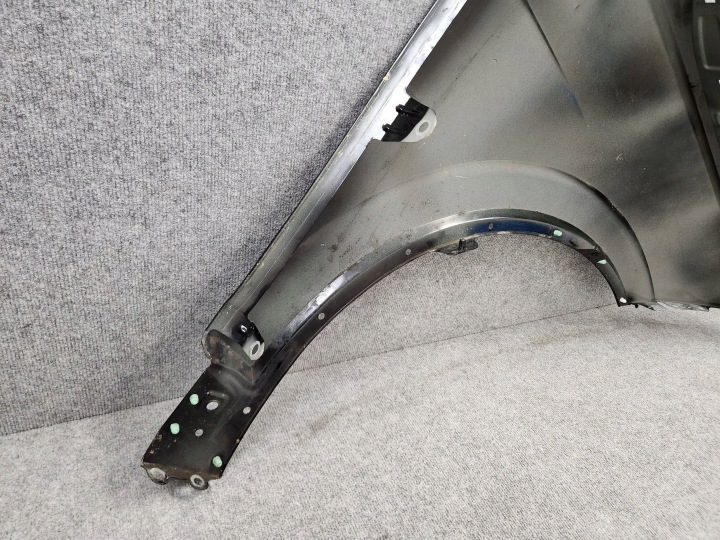 AILE AVANT AVANT GAUCHE VW TOUAREG III 760821105 2018-