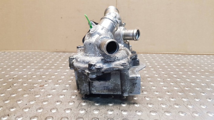 POMPE À EAU PAPILLON DES GAZ 05E121042E OCTAVIA III GOLF VII T-ROC 1.5 TSI
