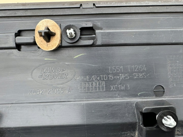 RANGE ROVER EVOQUE 2 II L551 18R- MOULURE PORTES GAUCHE AVANT GAUCHE K8D221065A