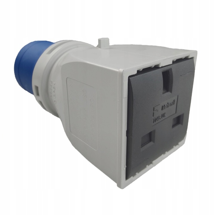 ADAPTATEUR DE CAMPING PUCE CEE 16A SUR PRISE BRYTYJSKIE 13A 250V IP20
