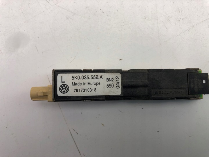 VW POLO GOLF VI AMPLIFICATEUR ANTENNES 5K0035552A