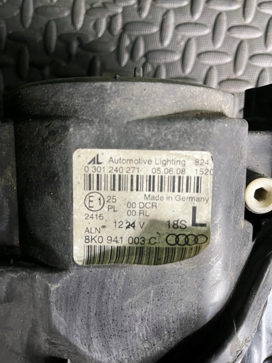 PROJECTEUR GAUCHE AVANT AUDI A4 B8 8K0941003