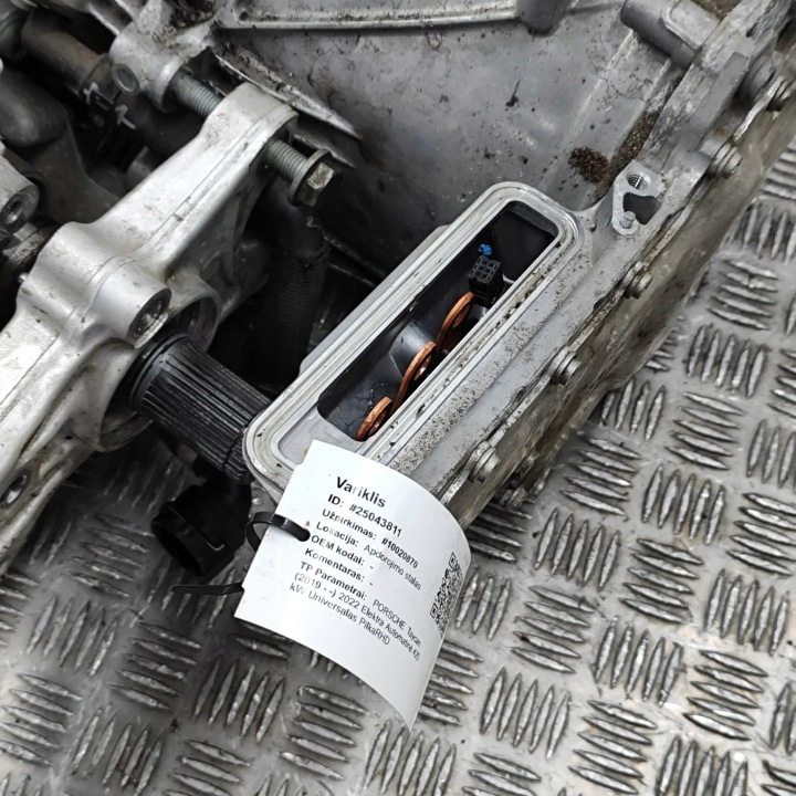 PORSCHE TAYCAN 9J1 2022 MOTEUR