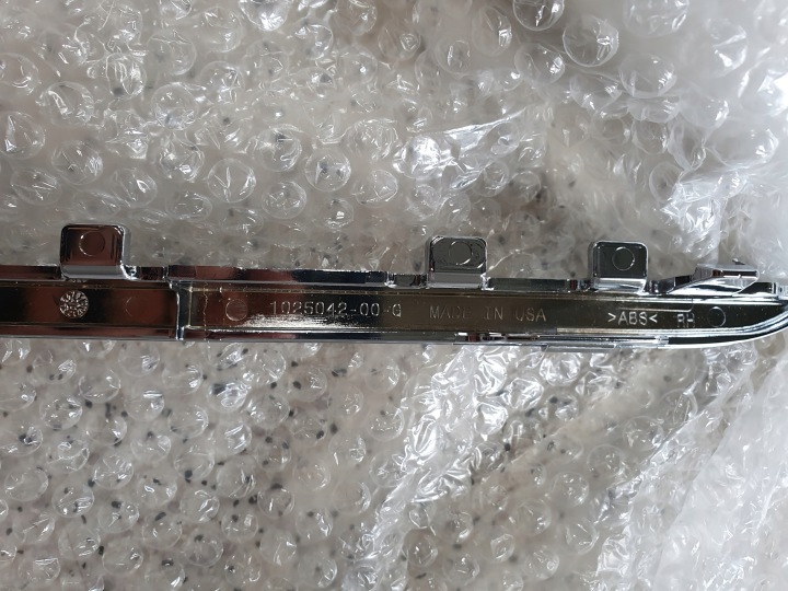 TESLA MODÈLE AVEC LIFT REVÊTEMENT MOULURE SEUIL DROITE ENSEMBLE NOUVEAU 6005875-00-J
