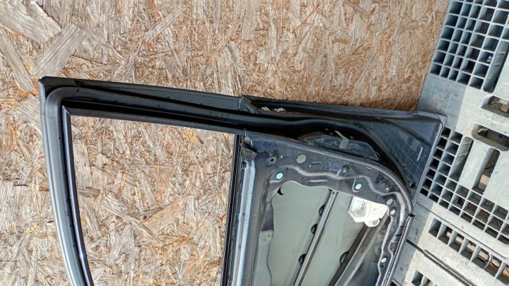 PORTES AVANT DROIT MAZDA 3 I BK HAYON
