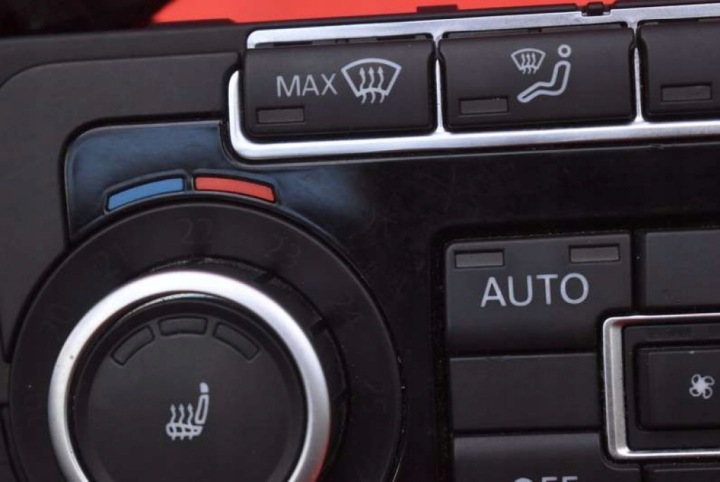 PANNEAU COMMANDE CONDUIT D'AIR CLIMATISATION 5K0907044AK VW PASSAT CC 08-12