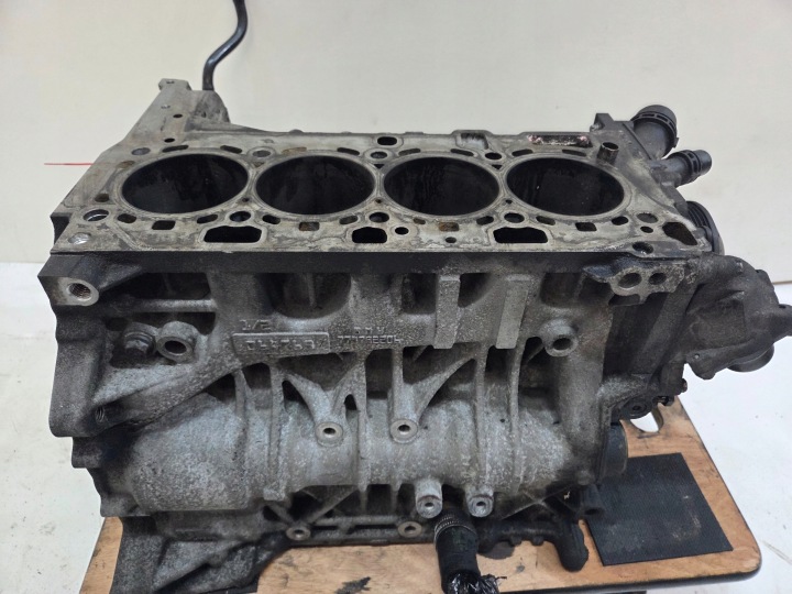 BLOC MOTEUR BMW E60 N47D20A 7797922