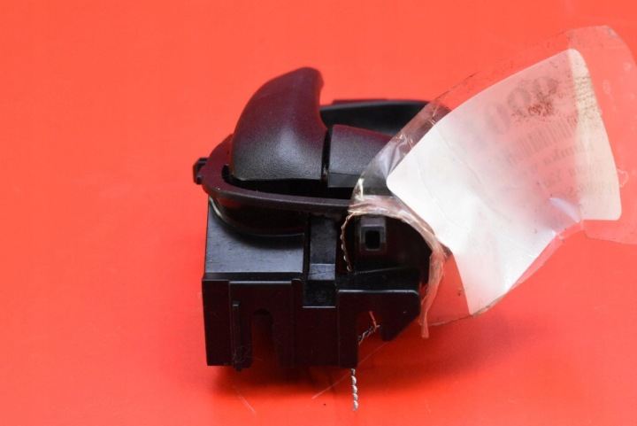POIGNÉE INTÉRIEURE DROIT AVANT AVANT 69273-K0040 TOYOTA YARIS CROSS 20-
