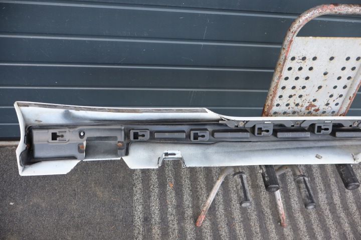 MOULURE SEUIL SEUIL GAUCHE FORD FIESTA MK7 VII ST LIFT 3D C1BJ-B10155-ABW 12