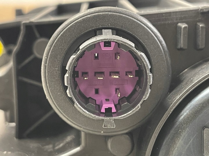 NEUF ORIGINALE PHARE DROITE AVANT FIAT 500E 20-26 COMPLÈTE EUROPE