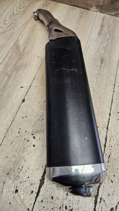 SILENCIEUX GAUCHE PROTECTION CONDUIT D'AIR SUZUKI GSX1300R HAYABUSA