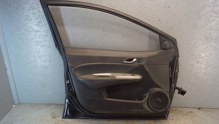 HONDA CIVIC VIII UFO PORTES GAUCHE AVANT (D2332)