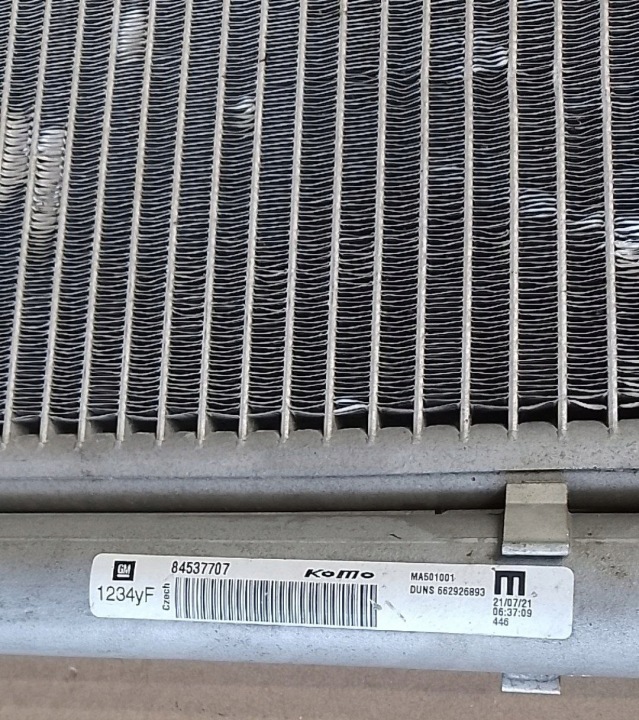 RADIATEUR CLIMATISATION OPEL INSIGNIA B ORIGINALE 84537707