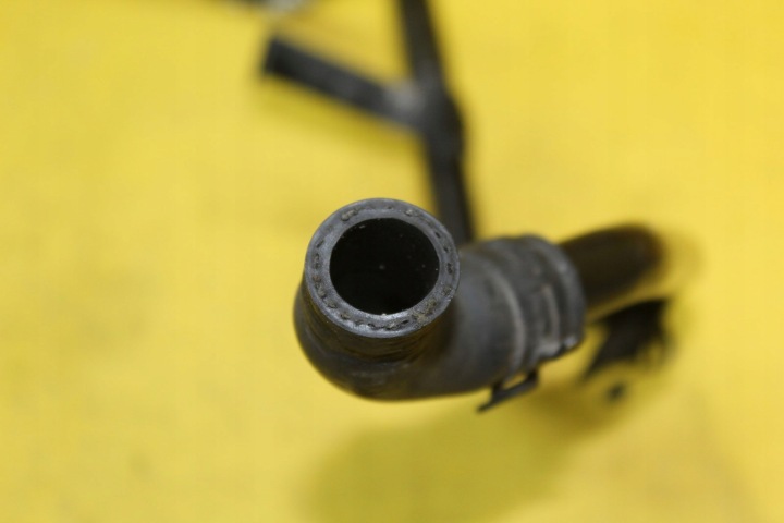 TUBES EAU 03L121157AA CGL A6 C7 2.0 TDI